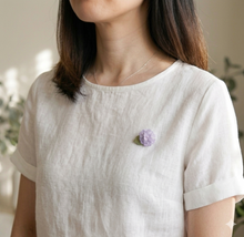 Load image into Gallery viewer, 繡球花心口針
